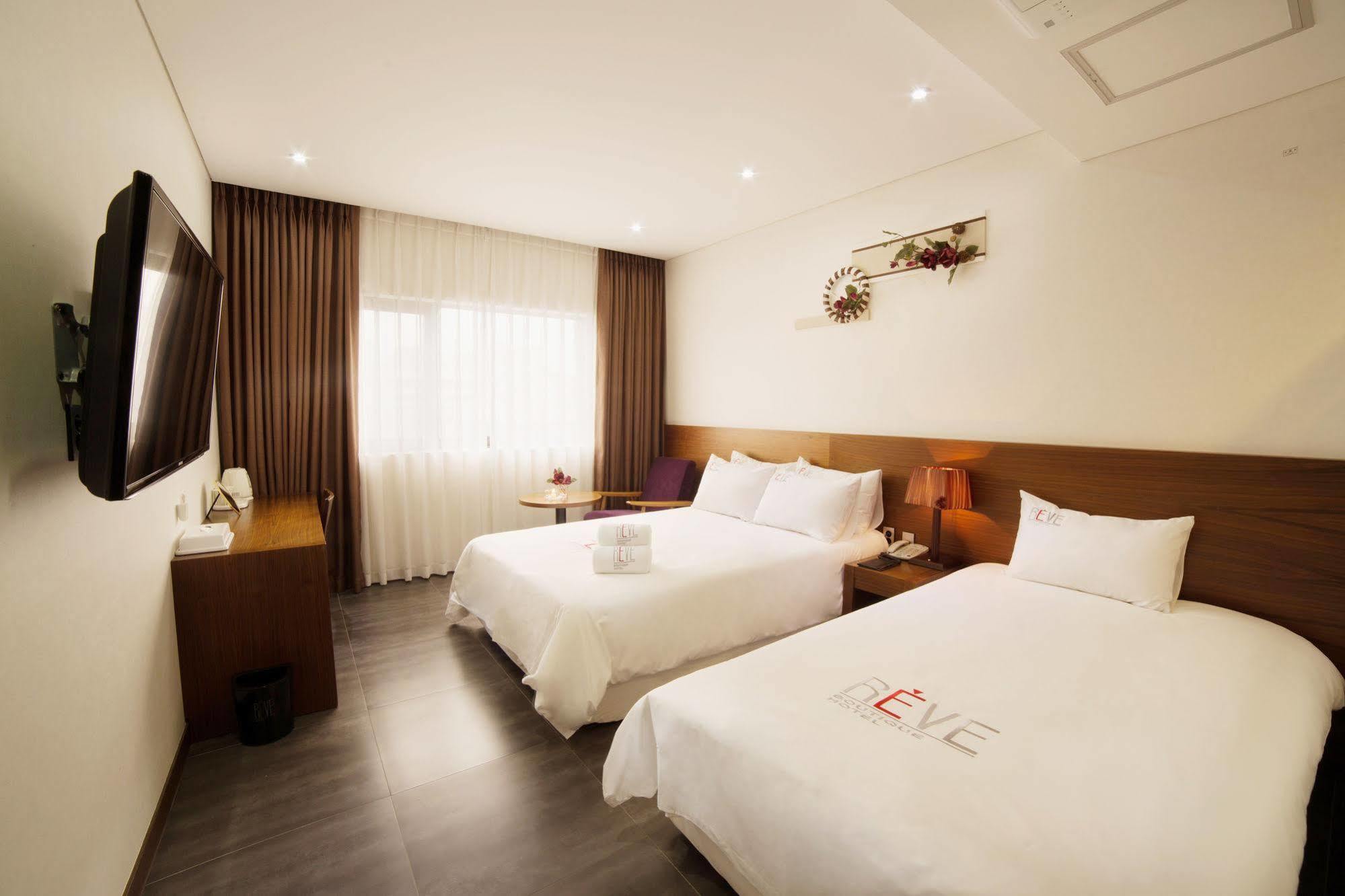 Reve Business Hotel Csedzsu Kültér fotó