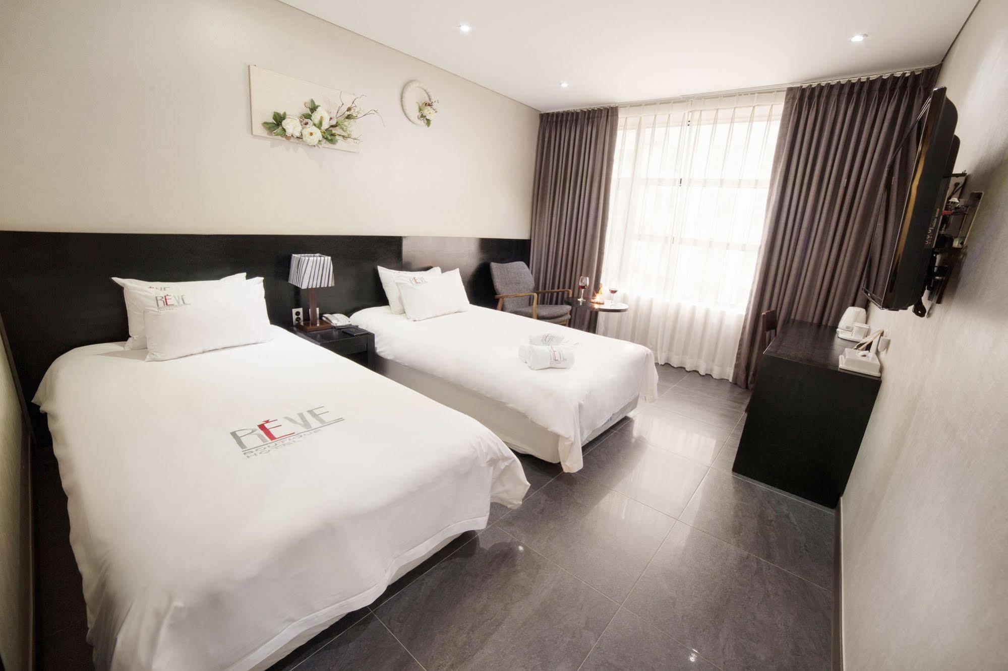 Reve Business Hotel Csedzsu Kültér fotó